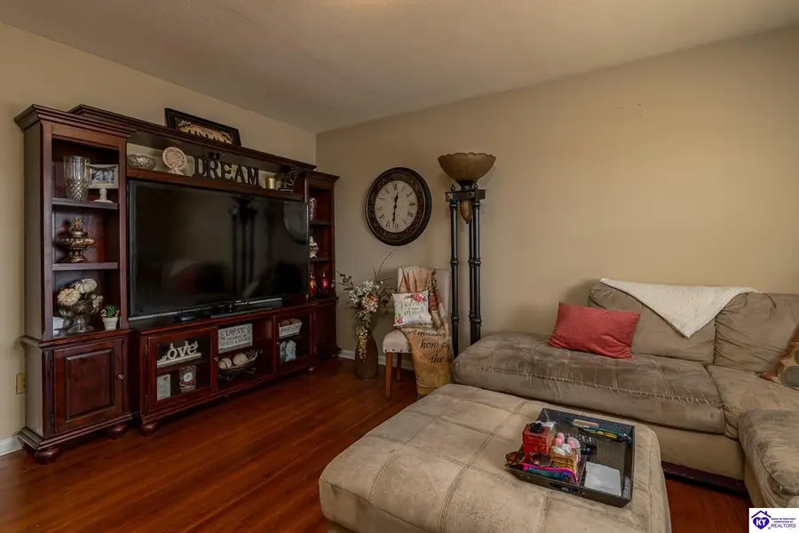 432 Berkley Court, Radcliff, KY 40160 - Image #3