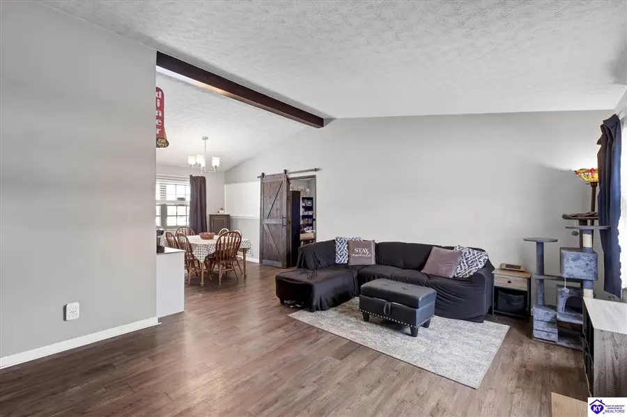 1148 S Woodland Drive, Radcliff, KY 40160 - Image #3