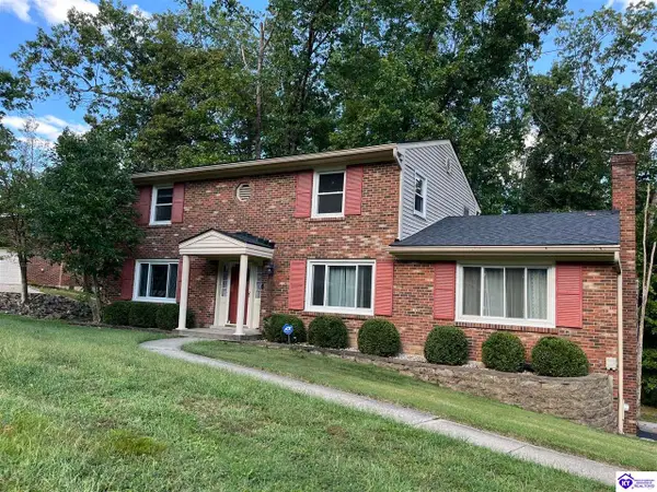 9203 Lakeridge Drive, Louisville, KY 40272