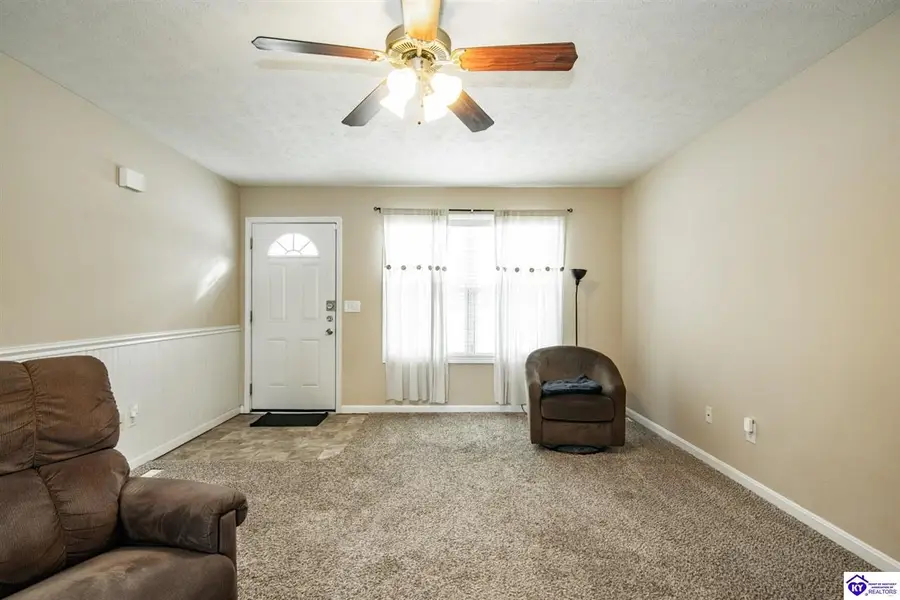 1691 W Elm Road, Radcliff, KY 40160 - #2