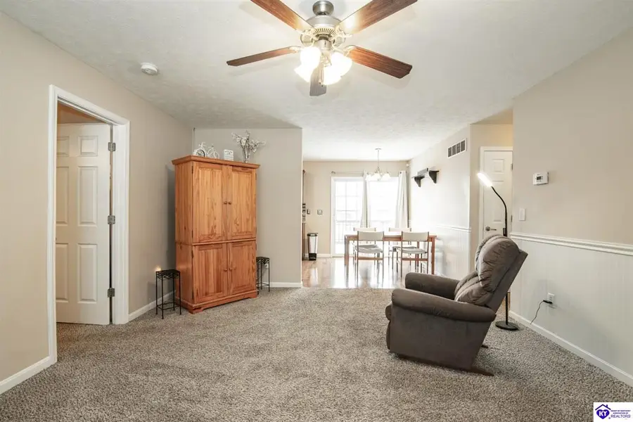 1691 W Elm Road, Radcliff, KY 40160 - #3