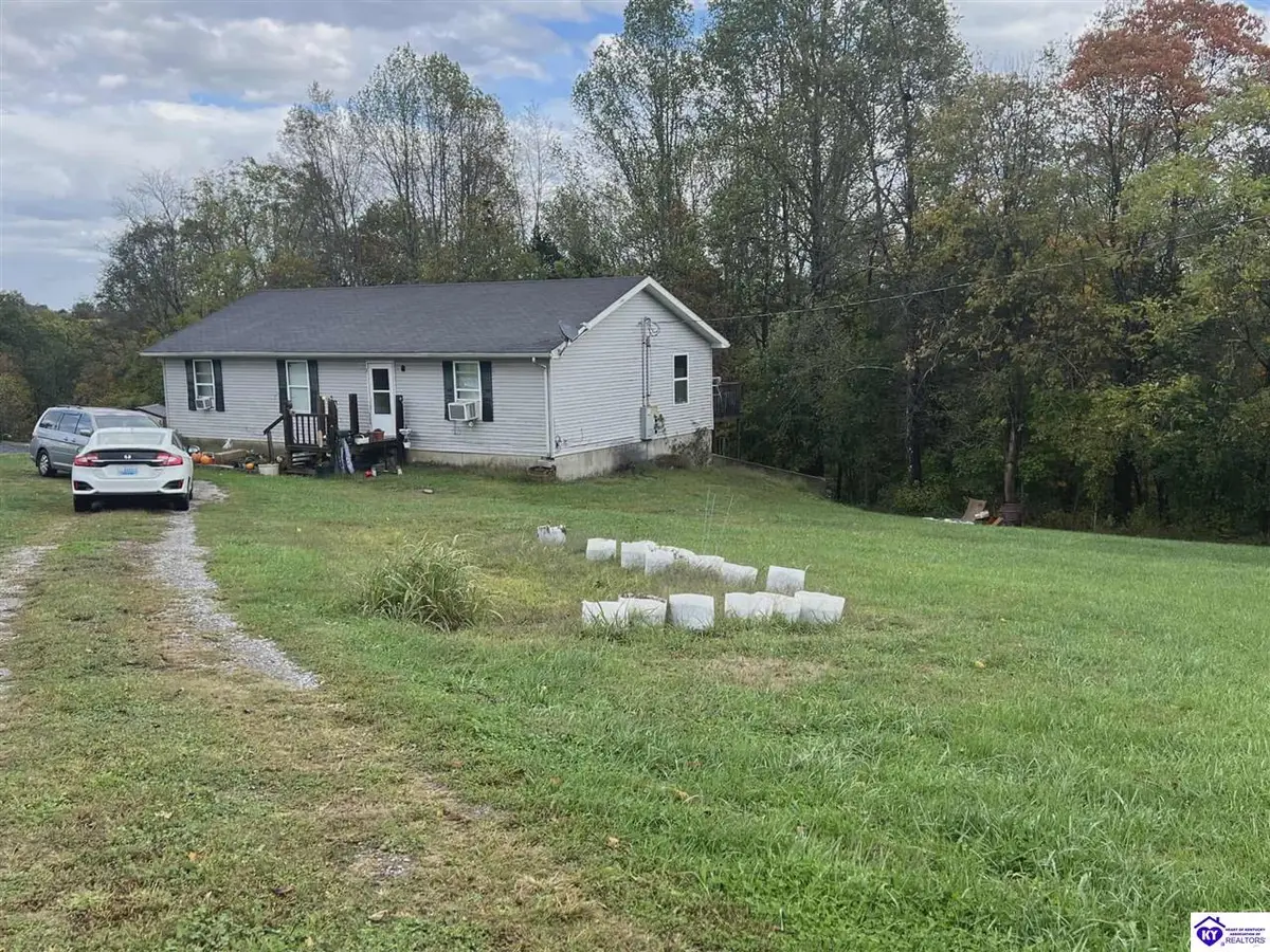 350 Hash Rd, Campbellsville, KY 42718 - #1