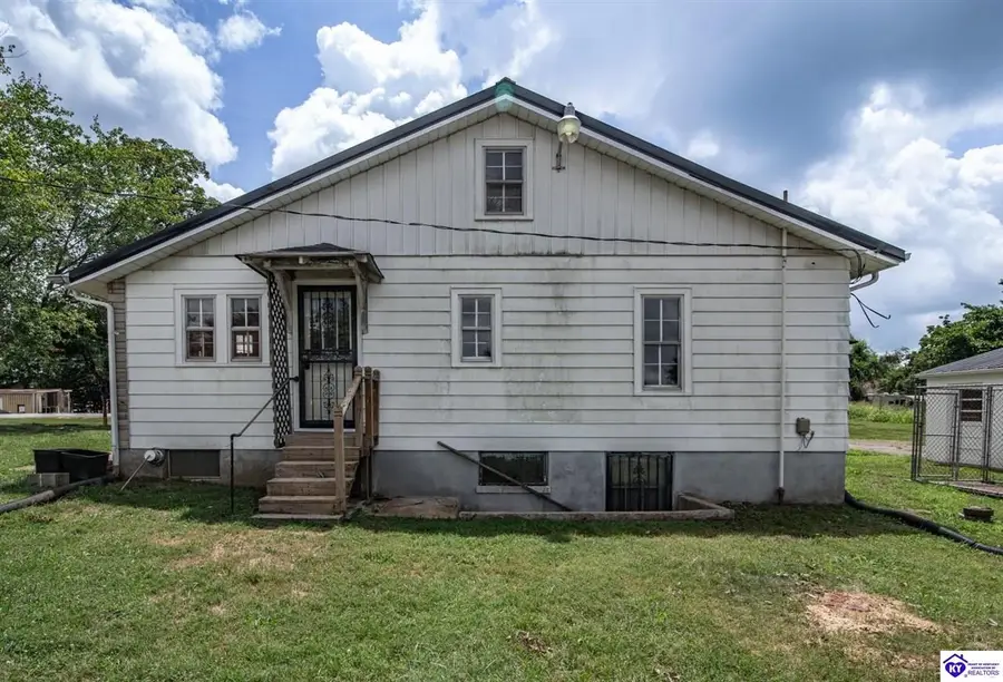 619 S Wilson Rd, Radcliff, KY 40160 - #3