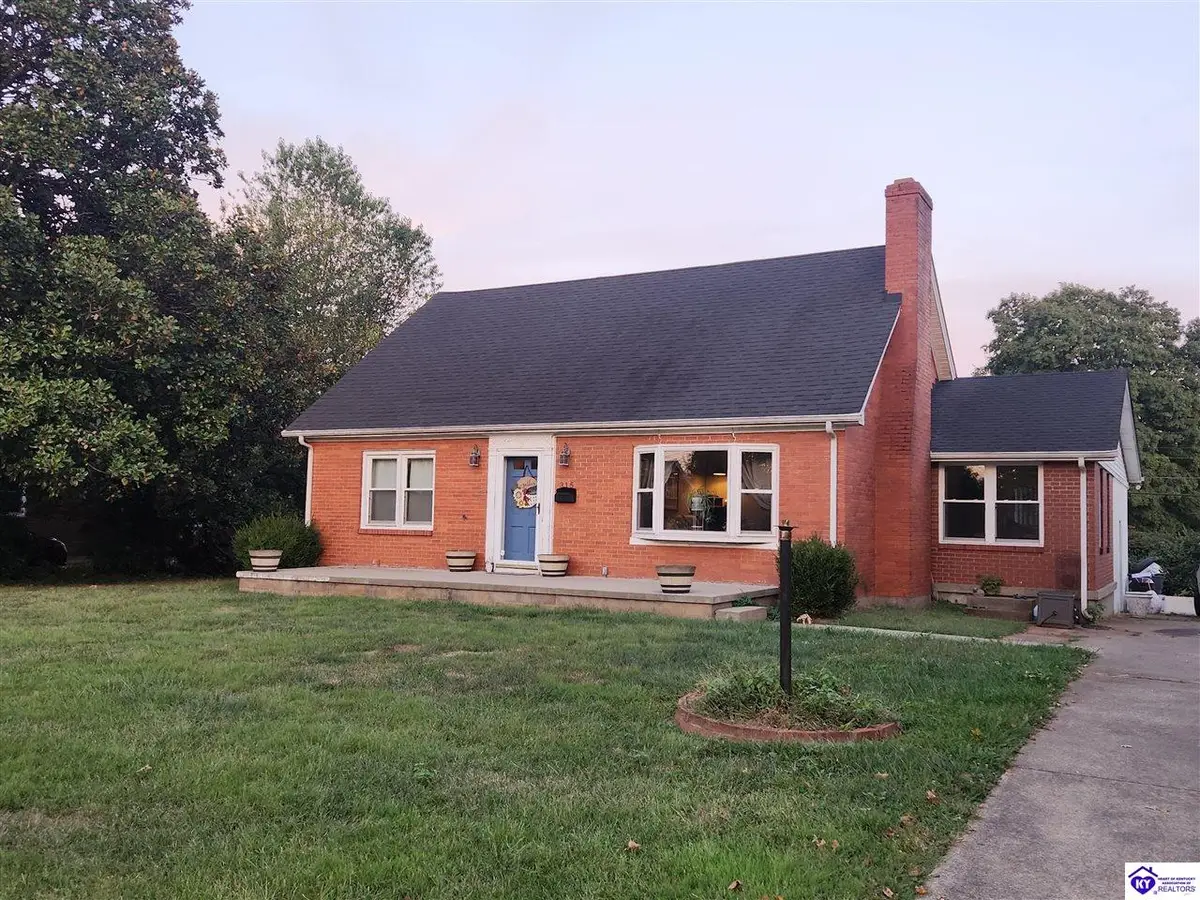 315 S Sixth Street, Bardstown, KY 40004 - #1