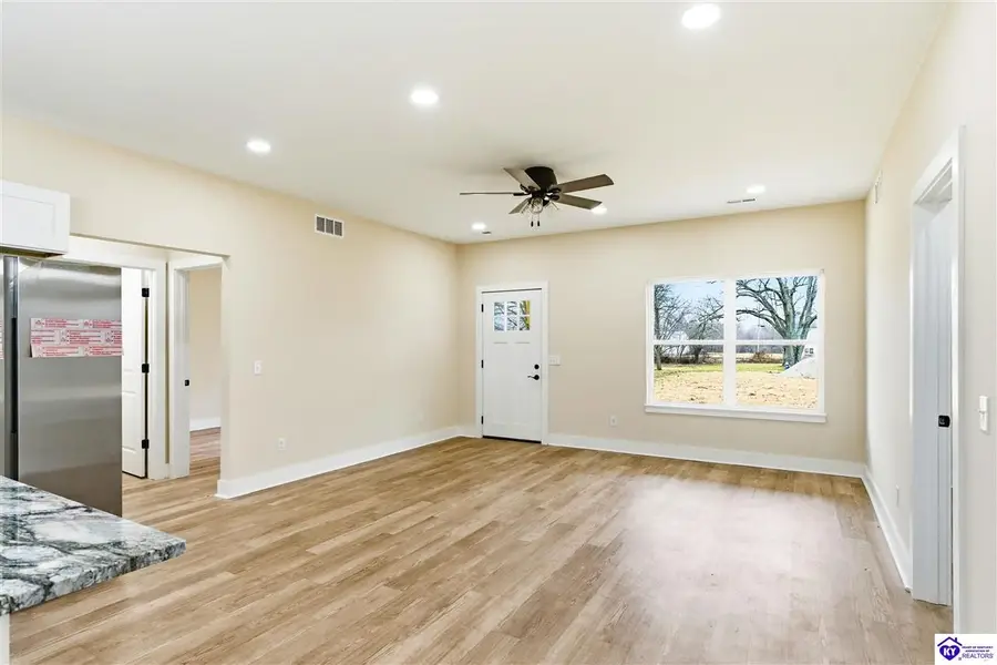 176 Sycamore Street, Cecilia, KY 42724 - #3