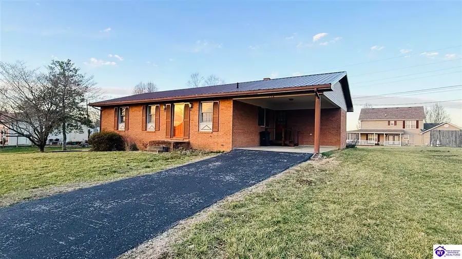 138 Long Meadow Drive, Greensburg, KY 42743 - #3