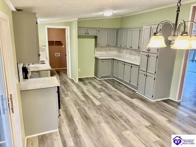 55 Country Court, Vine Grove, KY 40175 - #2