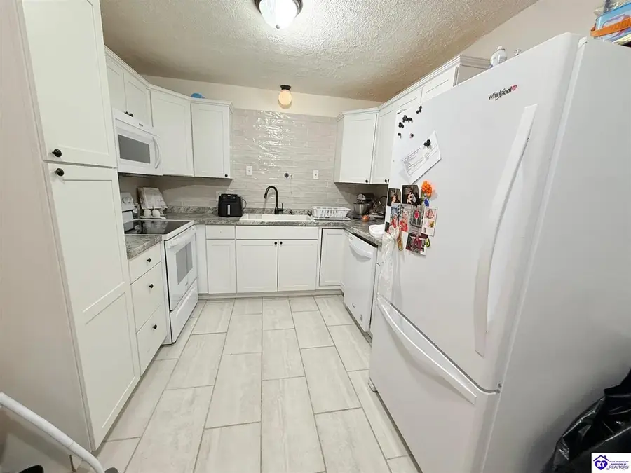 12811 Edmonton Road, Columbia, KY 42728 - #3