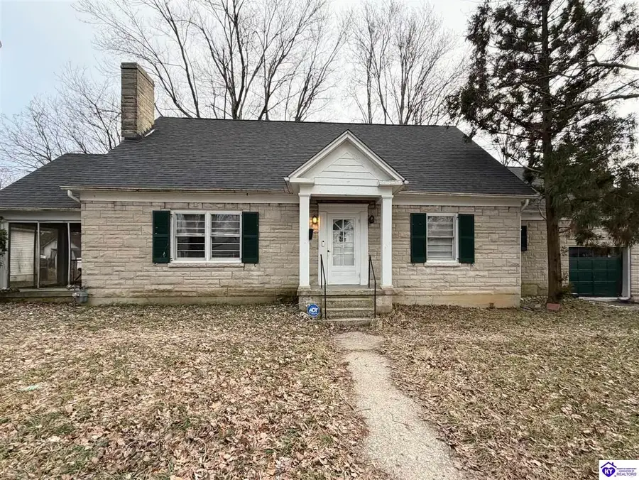 114 Center Street, Lawrenceburg, KY 40342 - #2