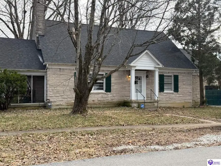 114 Center Street, Lawrenceburg, KY 40342 - #3