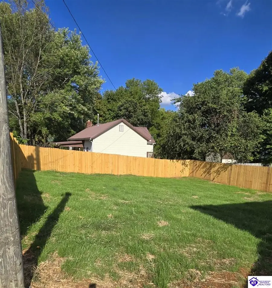 215 E Brown Street, Elizabethtown, KY 42701 - #3