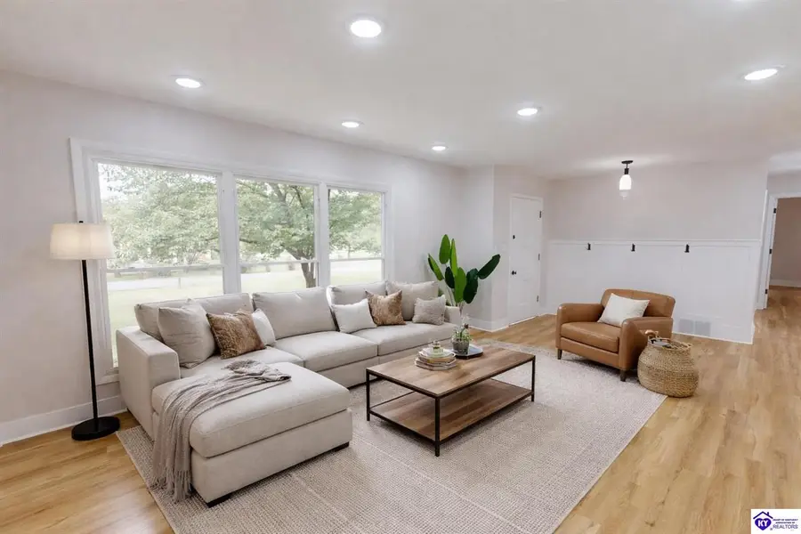 301 Edgewood Avenue, Elizabethtown, KY 42701 - #2