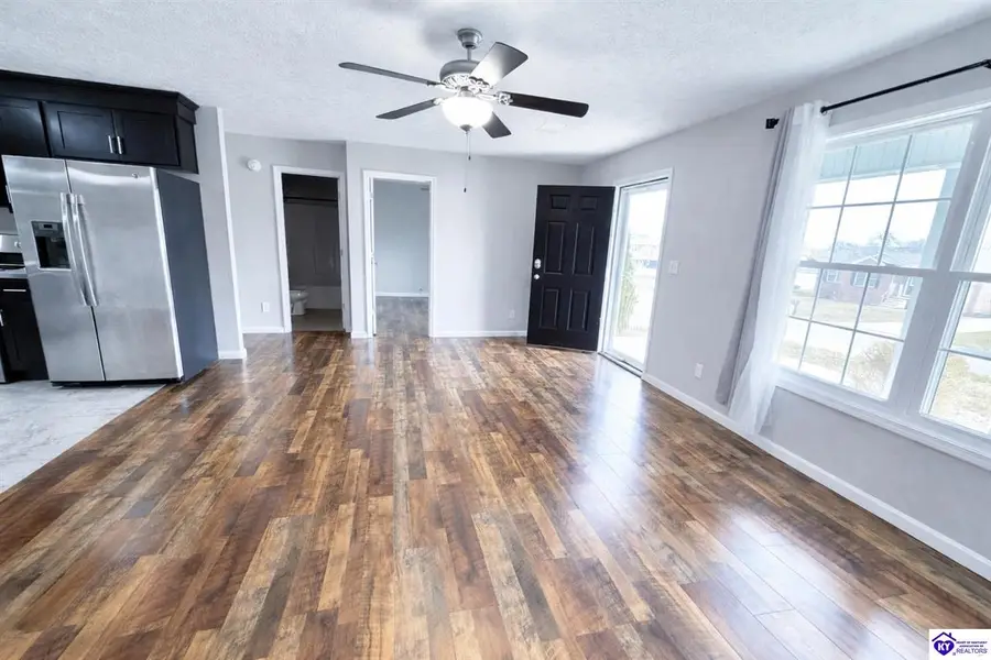 154 Beechwood Street, Lebanon, KY 40033 - #3