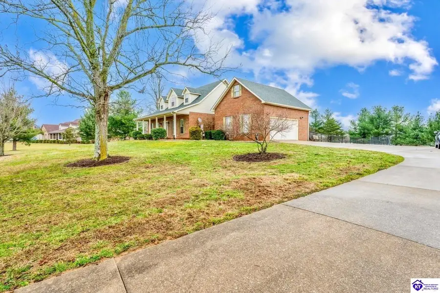 183 Andover Drive, Glendale, KY 42740 - #2