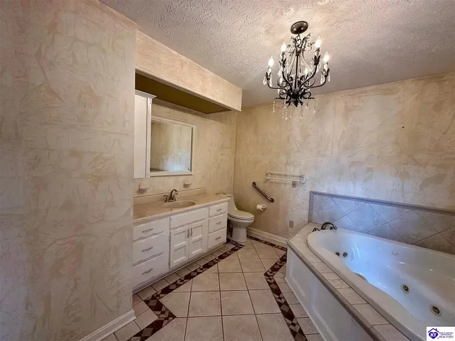 268 Hickory Flats Road, Clarkson, KY 42726 - #3