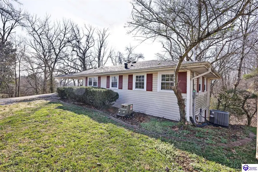 105 Lewis Court, Greensburg, KY 42743 - #2