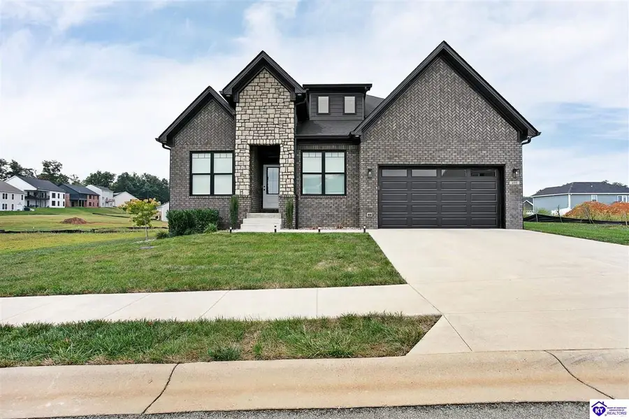 400 Ashwood Avenue, Elizabethtown, KY 42701 - #2