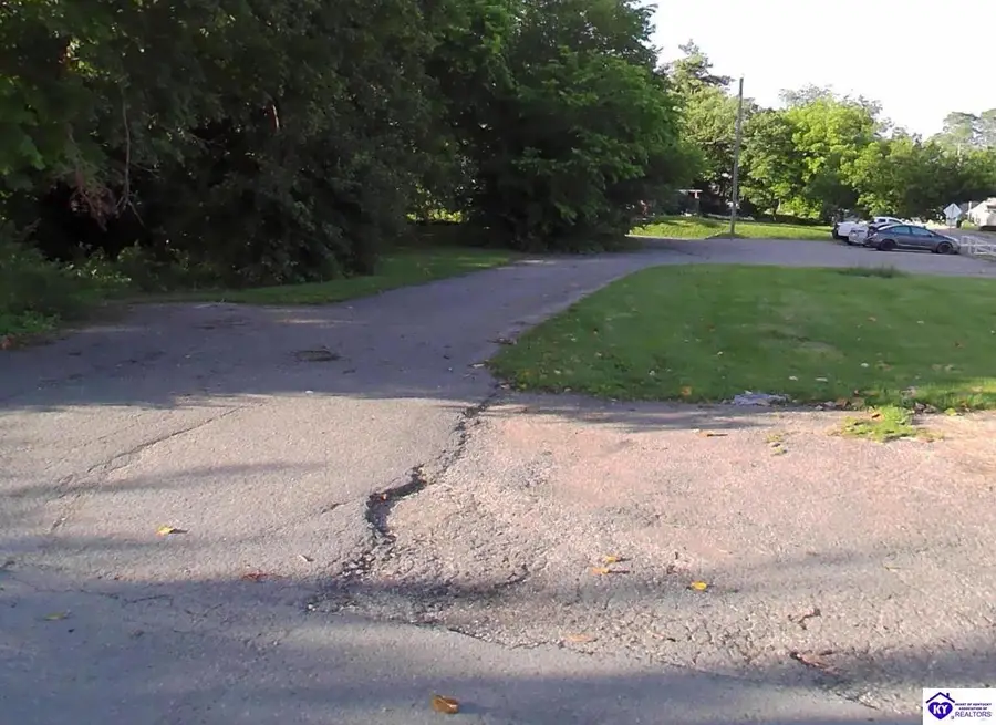 406 N Miles Street, Elizabethtown, KY 42701 - #3