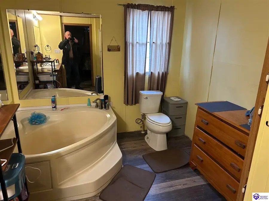 880 Dishman Cemetery Road, Hardyville, KY 42746-0000 - #2