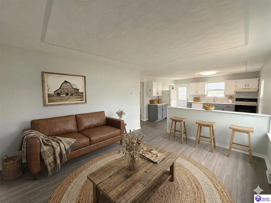 102 Kim Way, Irvington, KY 40146 - #3