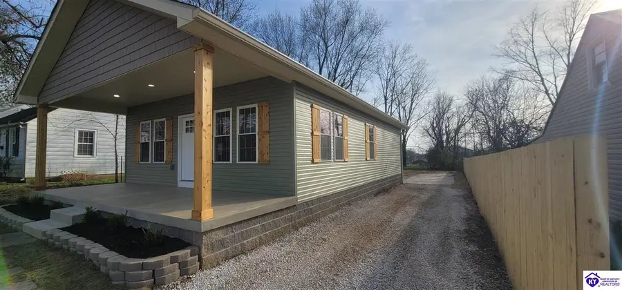 523 Kirkpatrick Avenue, Hodgenville, KY 42748 - #3