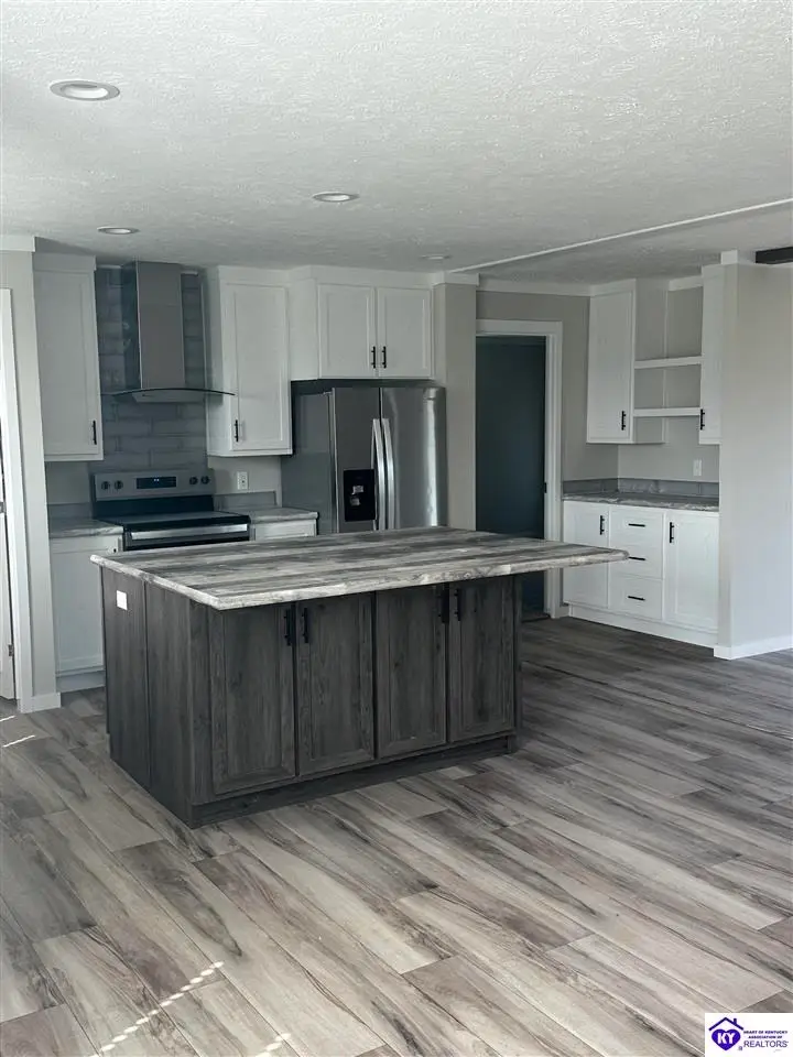 20 Drew Lane, Campbellsville, KY 42718 - #3