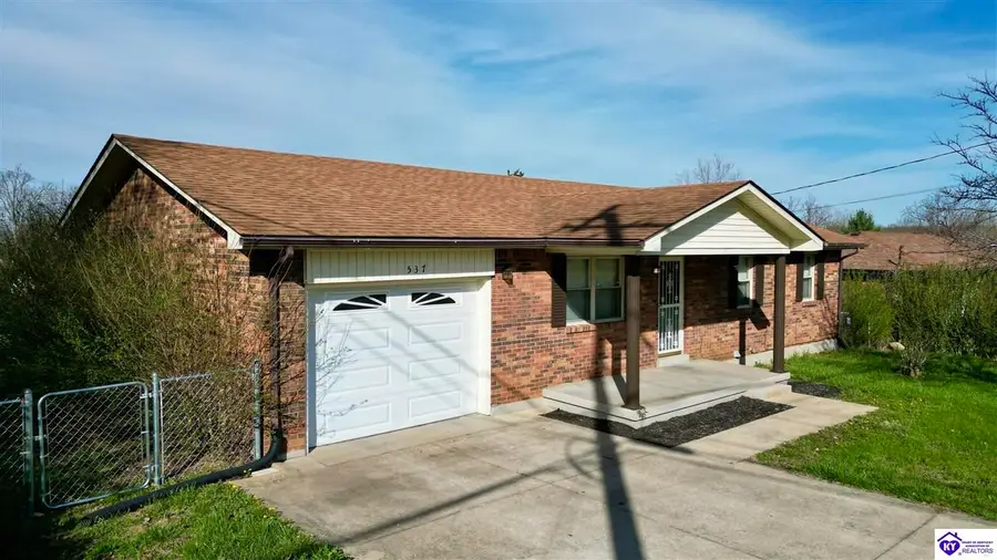 537 E Lincoln Trail Boulevard, Radcliff, KY 40160 - #3