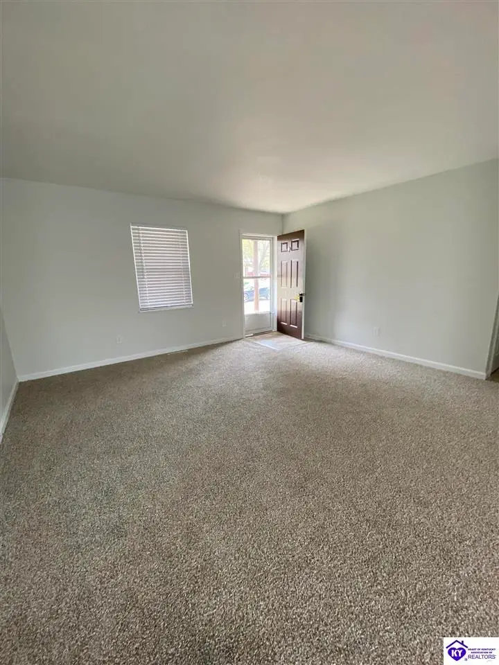 2634 Lake Road North, Radcliff, KY 40160 - #2