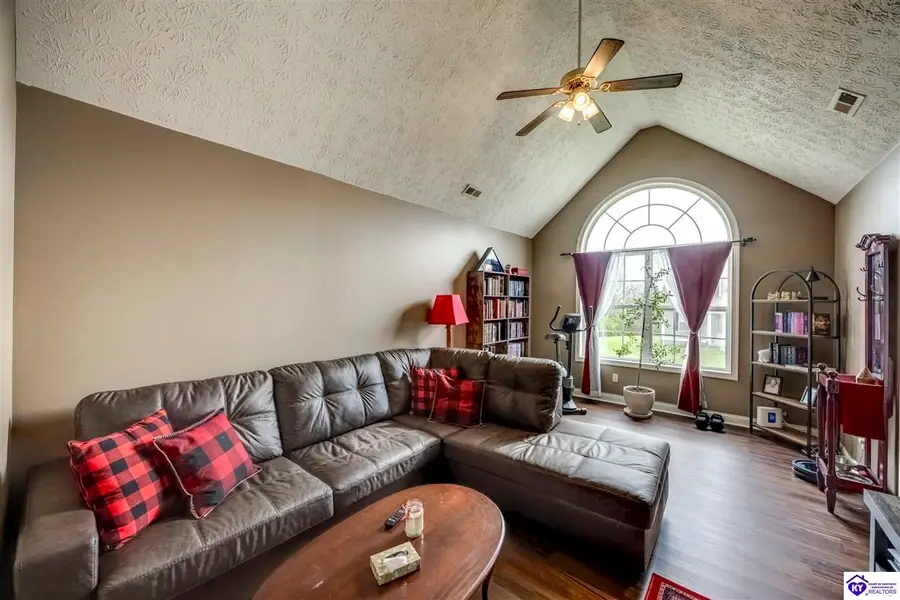 110 Tulip Drive, Bardstown, KY 40004 - #3