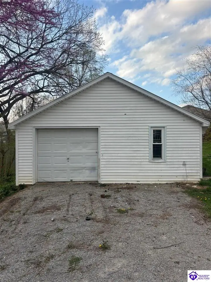 609 Birdwood Drive, Campbellsville, KY 42718 - #3