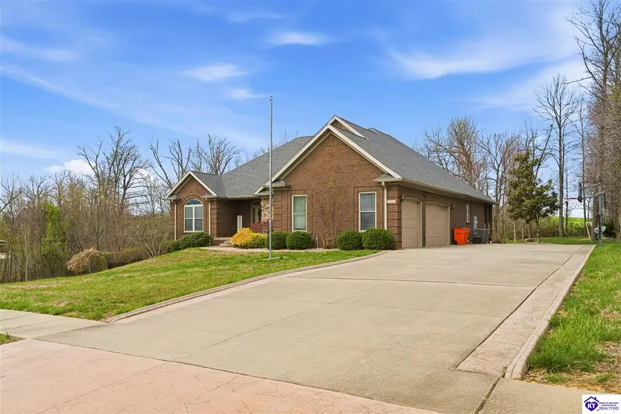 282 Braeburn Court, Elizabethtown, KY 42701 - #2