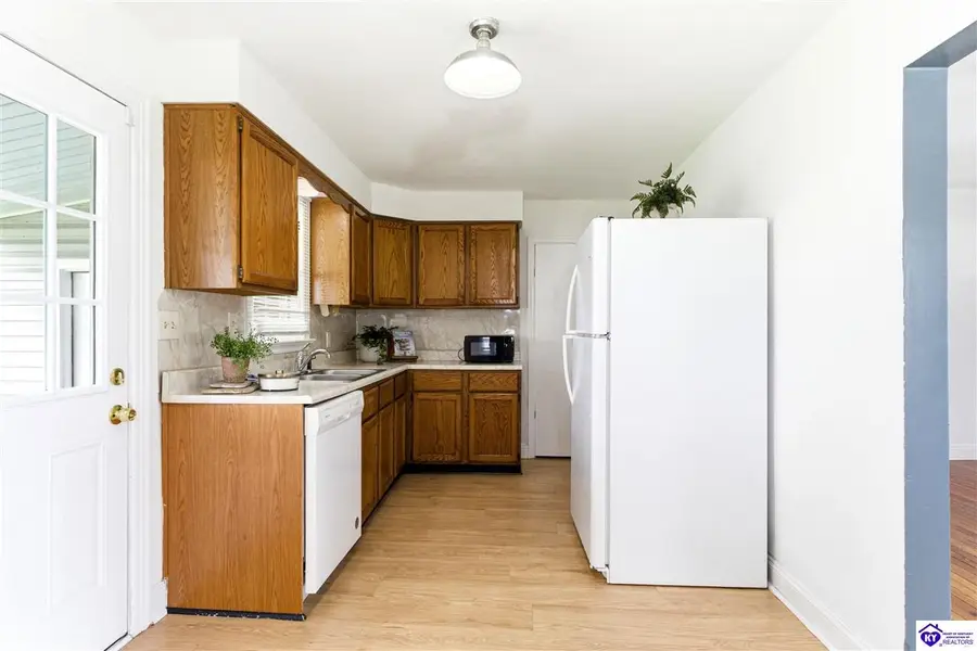 7495 Virginia Avenue, Louisville, KY 40258 - #2