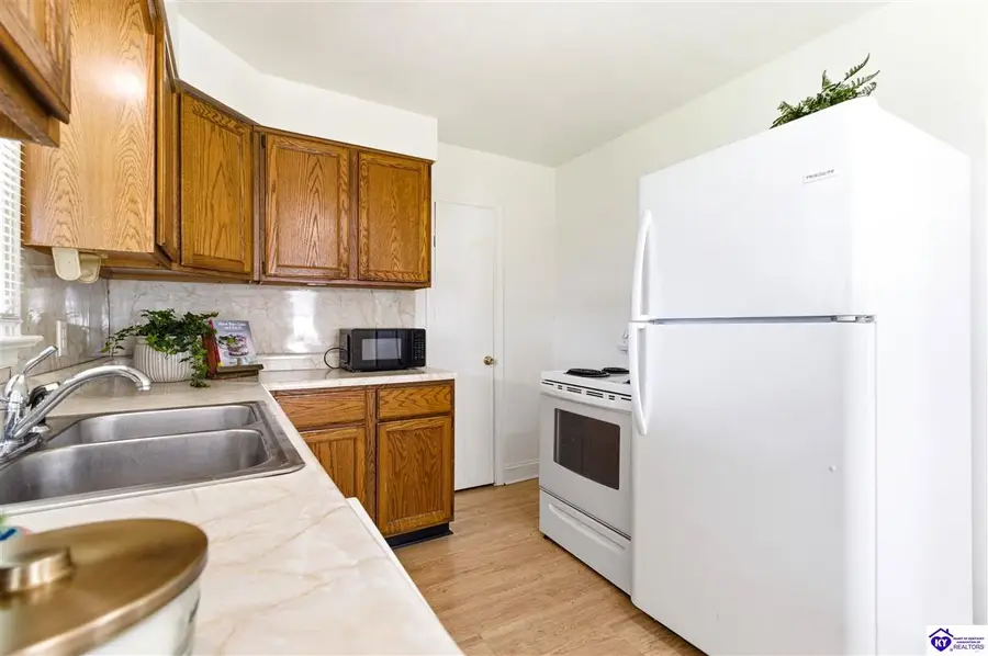 7495 Virginia Avenue, Louisville, KY 40258 - #3