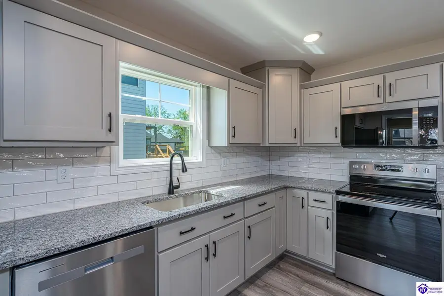 389 Williamsburg Drive, Mount Washington, KY 40004 - #3