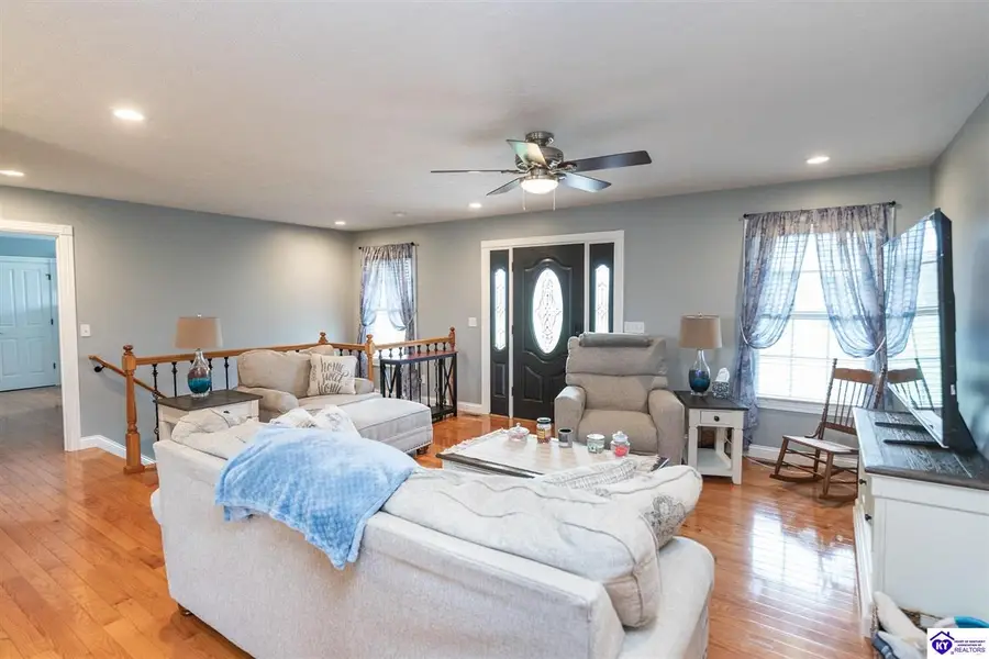 14898 Hardinsburg Road, Cecilia, KY 42724 - #3