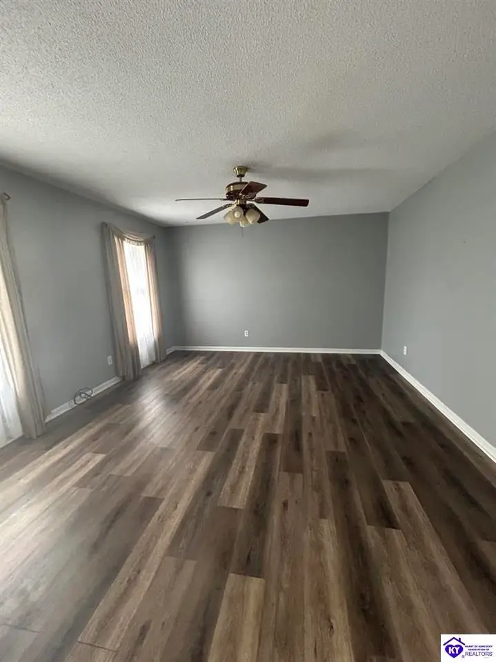 140 Cecilianna Drive, Elizabethtown, KY 42701 - #2