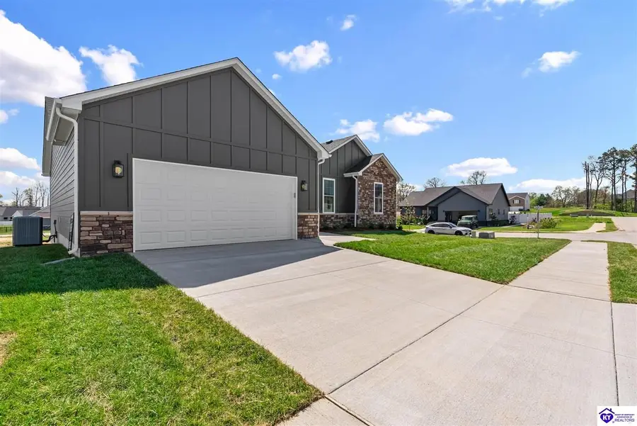 504 Ashwood Avenue, Elizabethtown, KY 42701 - #3