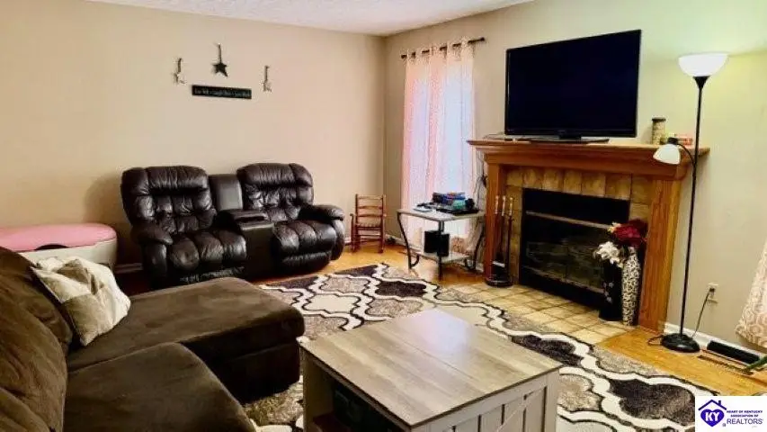 1010 Scenic Drive, Radcliff, KY 40160 - #3