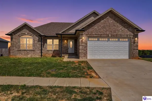 193 Twin Lakes Drive, Vine Grove, KY 40175