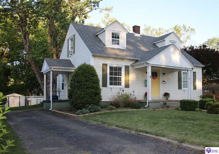 804 Lebanon Avenue, Campbellsville, KY 42718 - #2