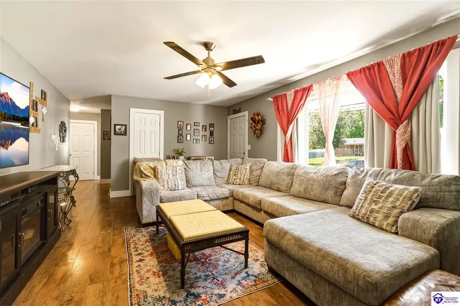 320 Mercer Street, Elizabethtown, KY 42701 - #3