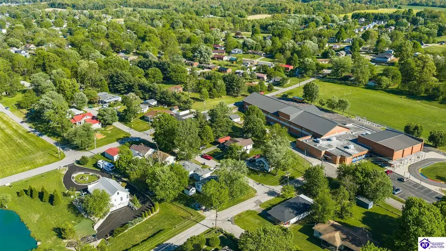 504 Locust Street, Vine Grove, KY 40175 - #2