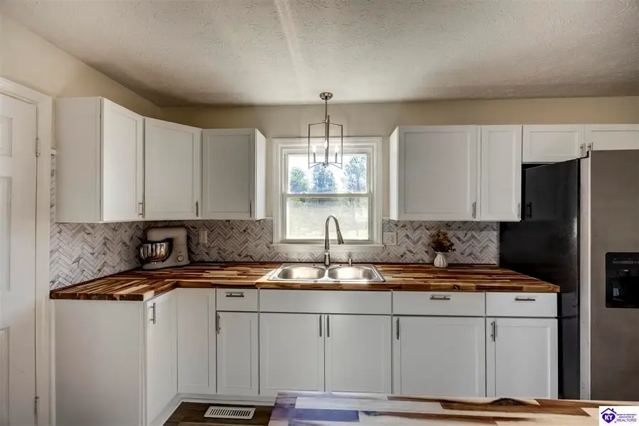 402 Duggins Drive, Elizabethtown, KY 42701 - #3