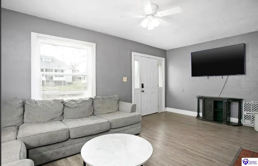 113 Wilcox Street, Campbellsville, KY 42718 - #3