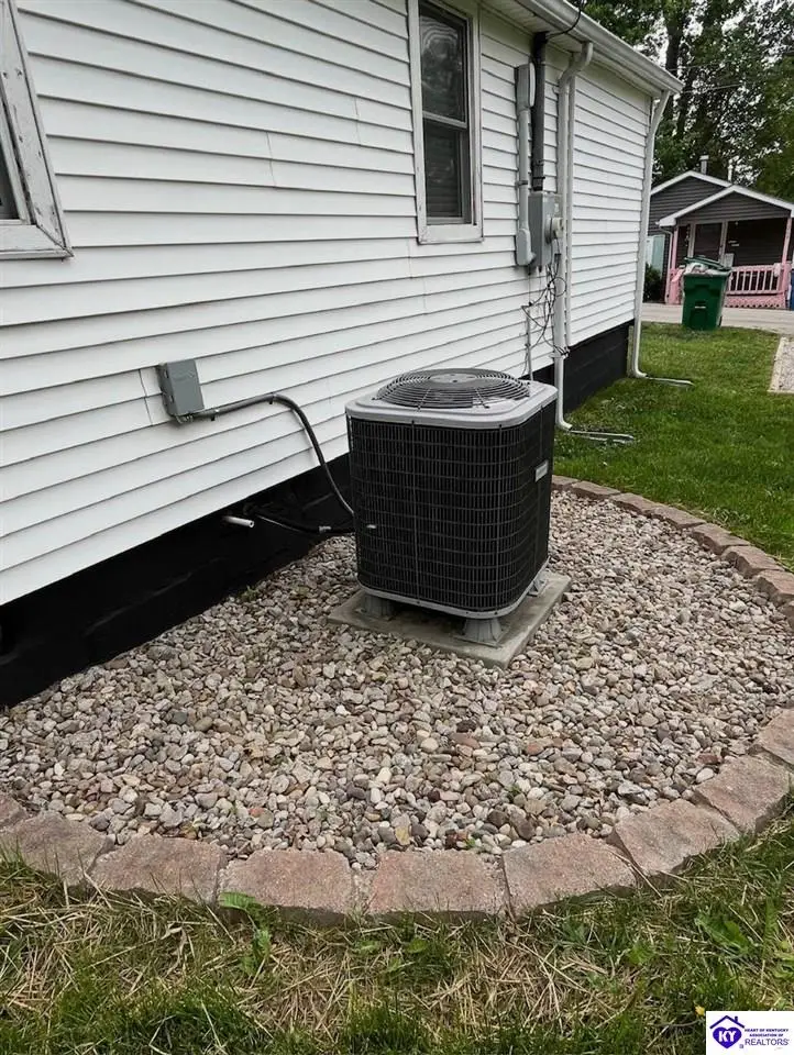 208 Chandler Street, Elizabethtown, KY 42701 - #3