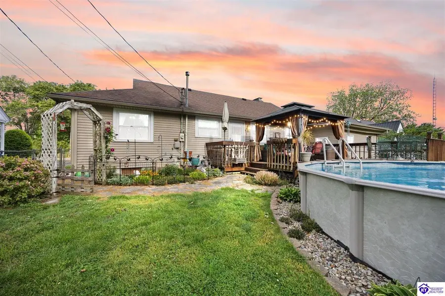 806 Lebanon Avenue, Campbellsville, KY 42718 - #2