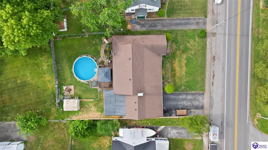 806 Lebanon Avenue, Campbellsville, KY 42718 - #3