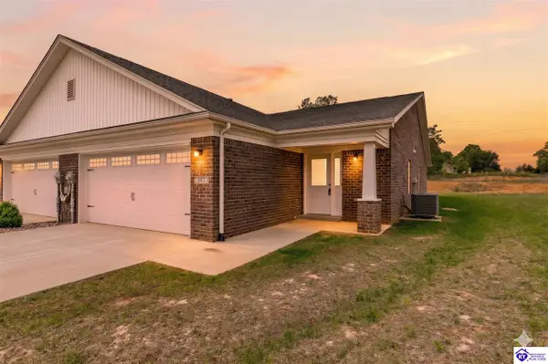 307 Breckinridge Circle, Vine Grove, KY 40175