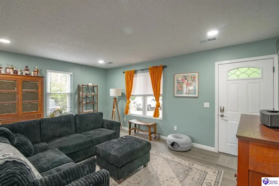 61 Brian Avenue, Hodgenville, KY 42748 - #3