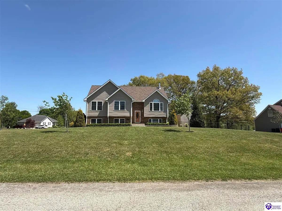 230 Trappers Ridge Court, Vine Grove, KY 40175 - #1